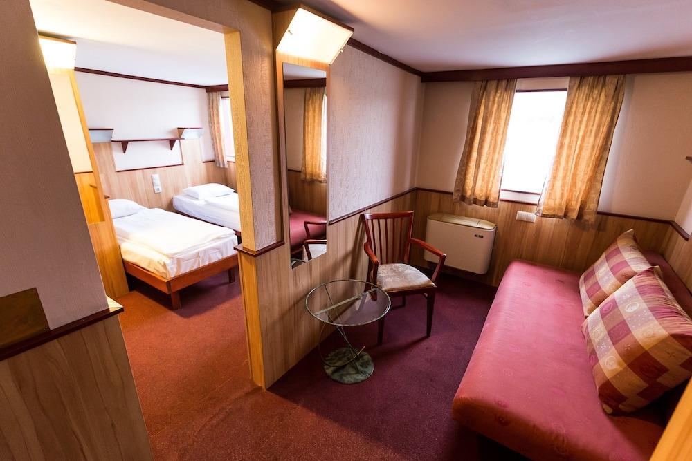 Boat Fortuna Hotel 3*